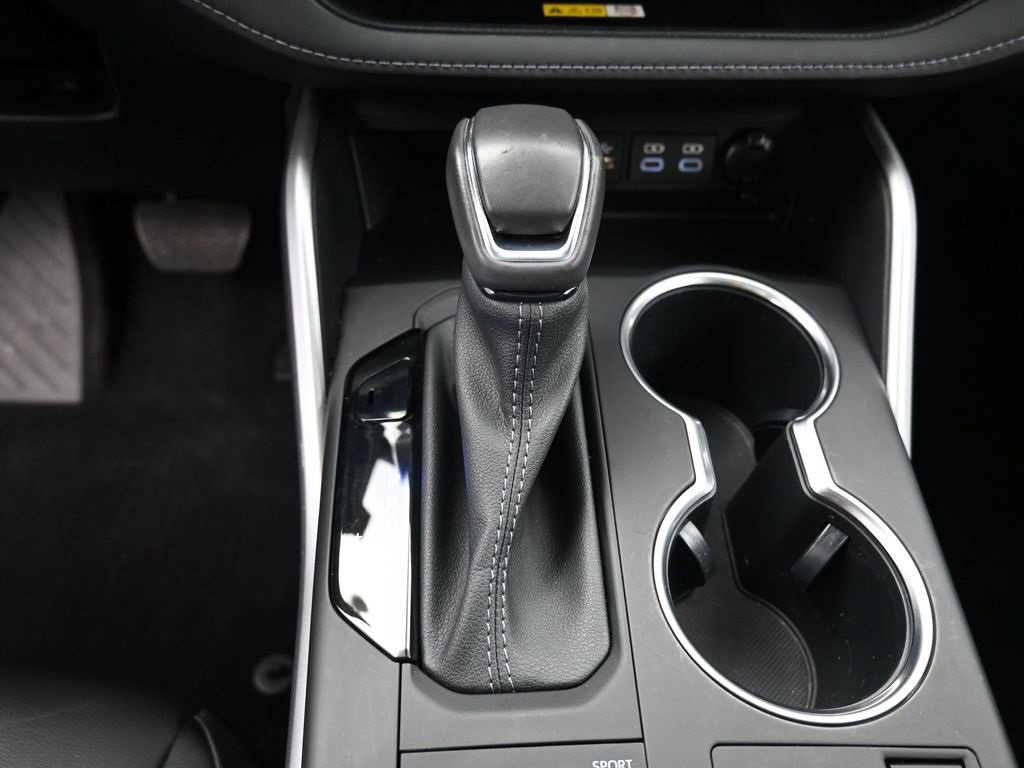 Certified 2023 Toyota Highlander XSE image 25