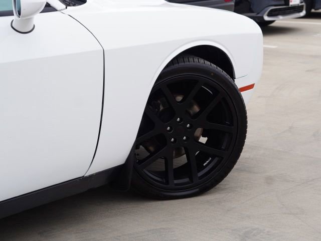 Used 2016 Dodge Challenger R/T Plus RWD image 10