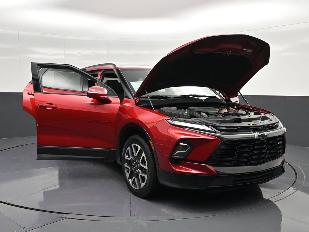 Used 2024 Chevrolet Blazer RS FWD image 38