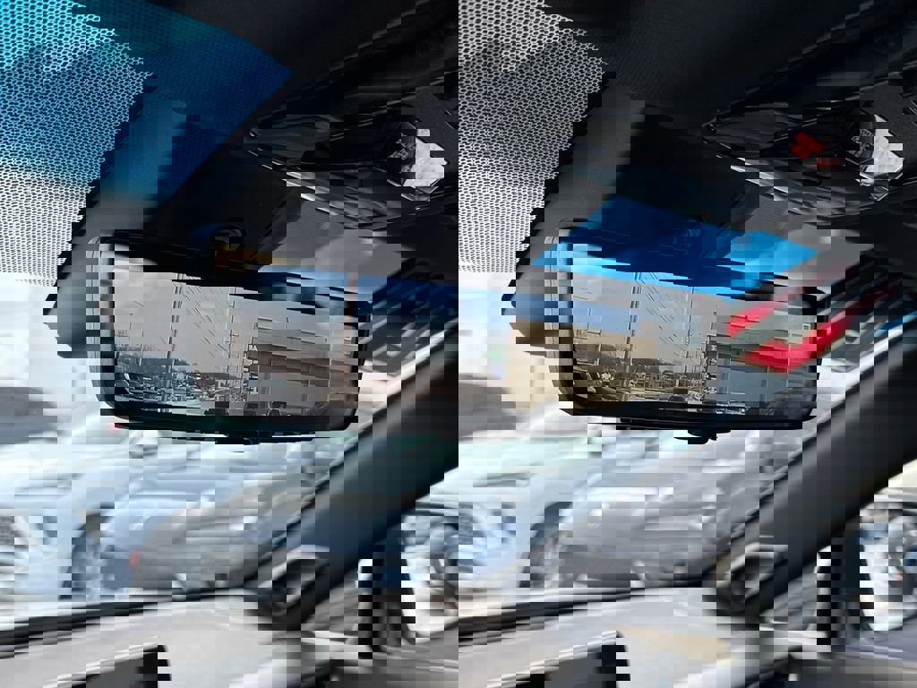 Used 2021 Toyota Venza Limited image 34