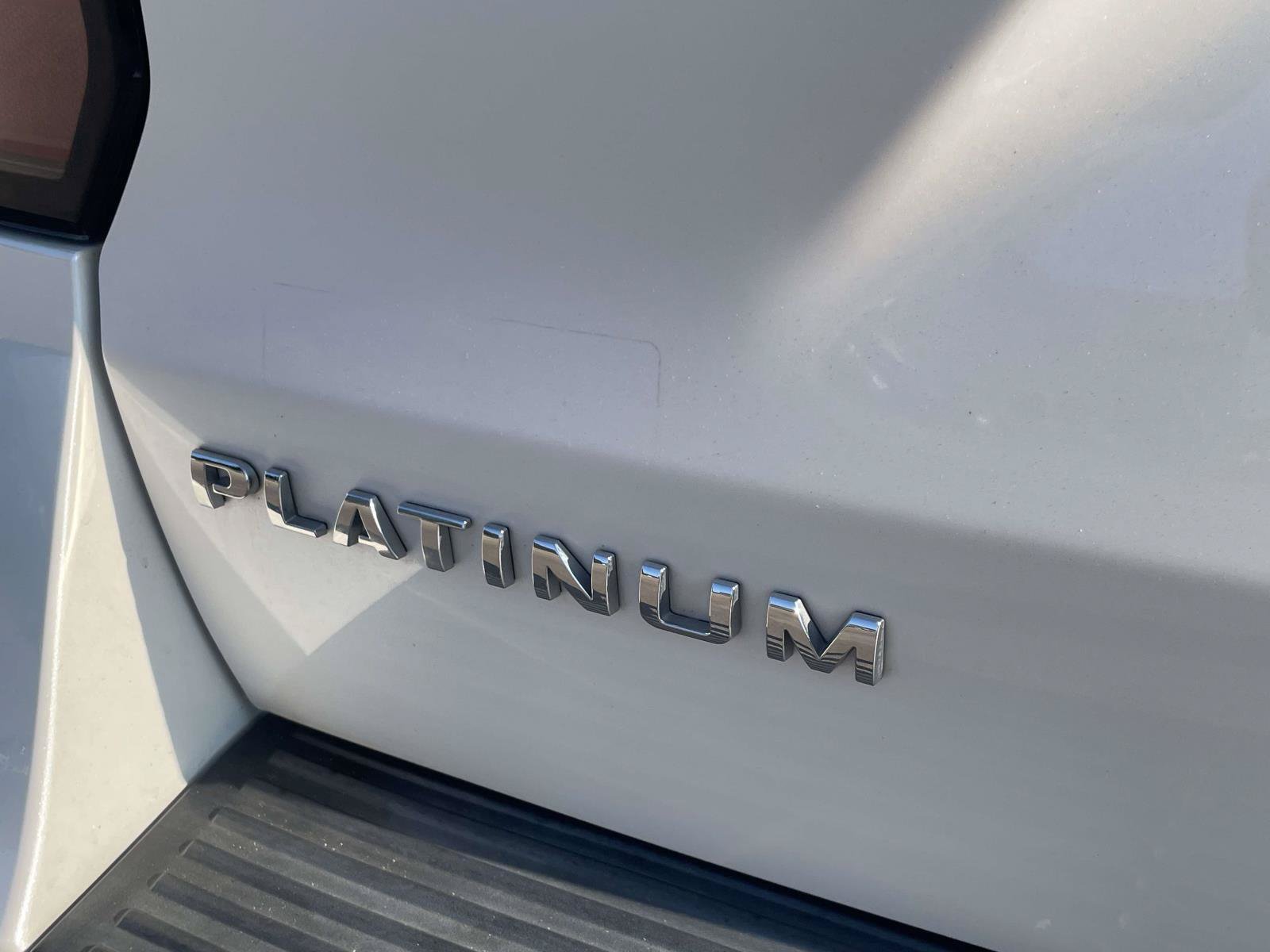 Used 2019 Ford Expedition Platinum RWD image 5