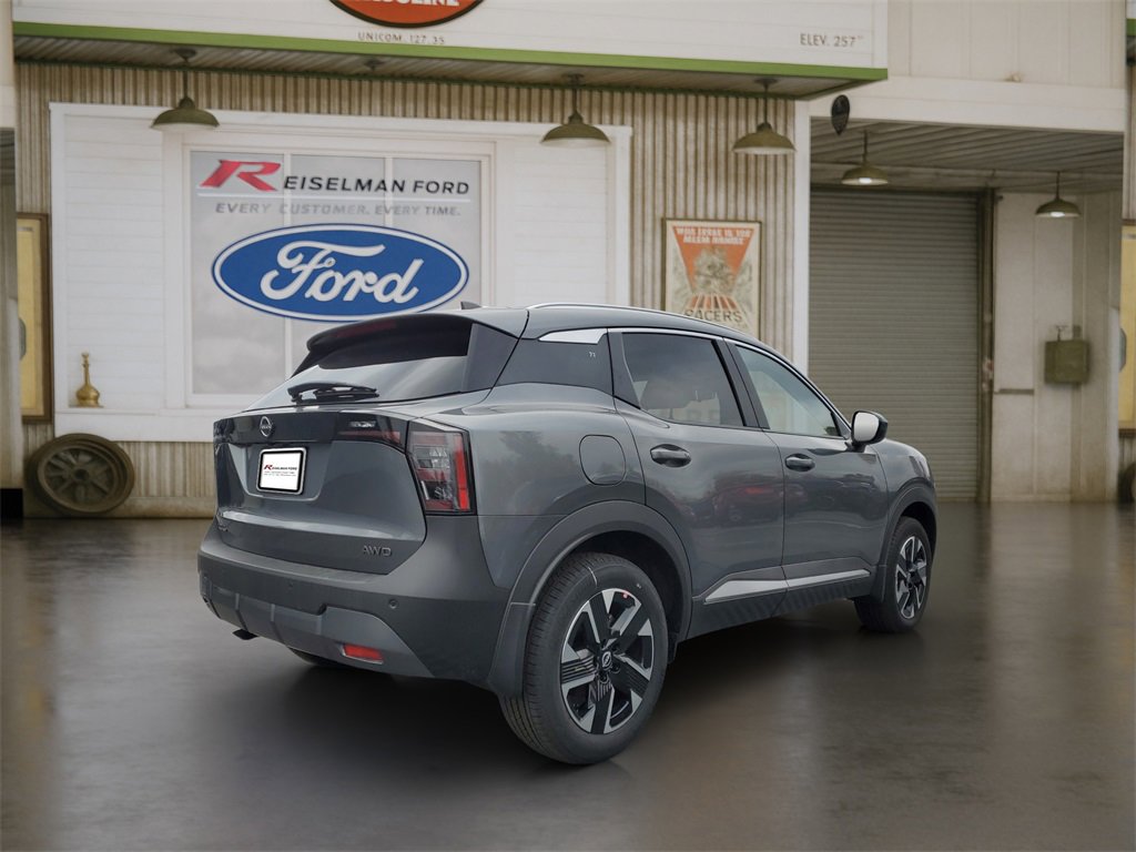 Used 2025 Nissan Kicks SV w/ SV Premium Package image 4