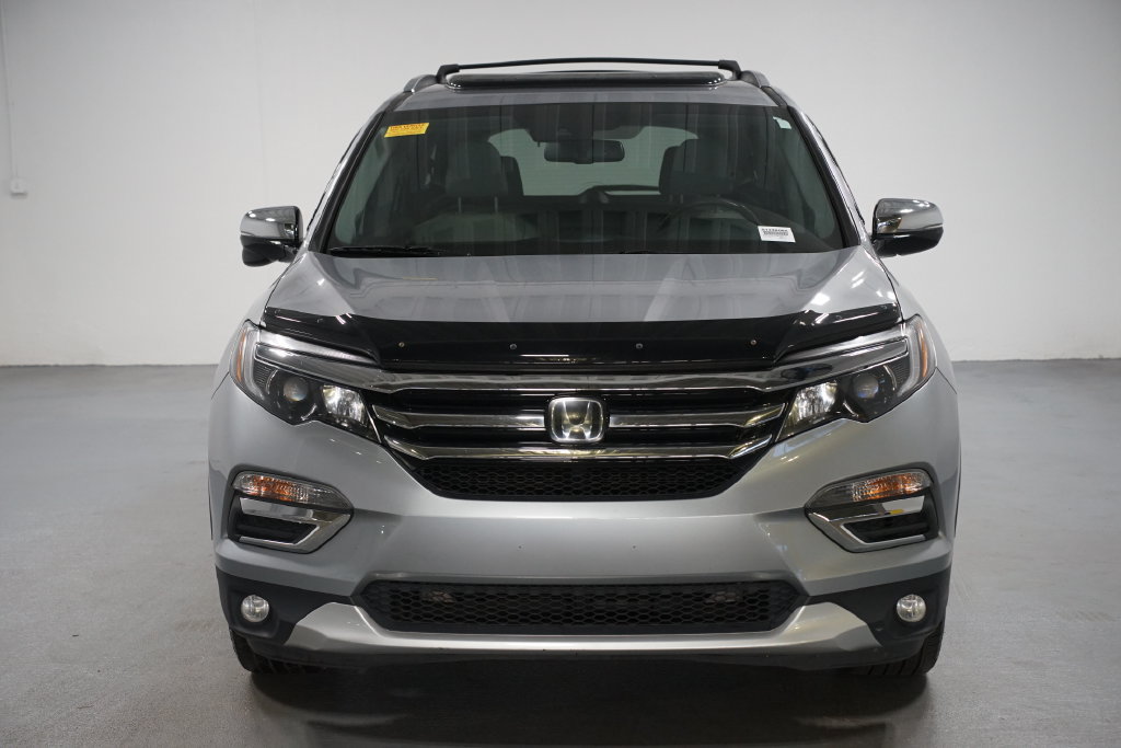 Used 2017 Honda Pilot Touring image 2