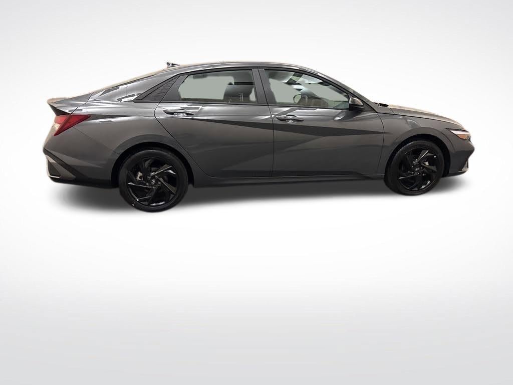 New 2026 Hyundai Elantra Sport w/ Cargo Package FWD image 4