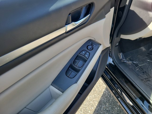Used 2022 Nissan Altima 2.5 SV AWD/4WD image 15