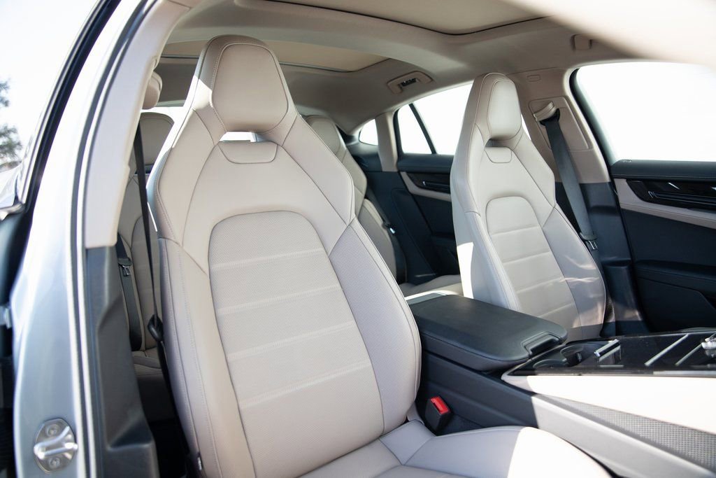 Certified 2025 Porsche Panamera image 24