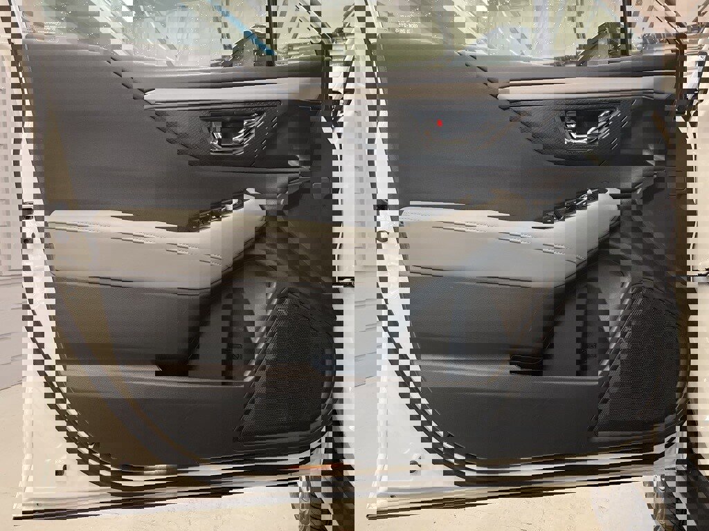 Certified 2025 Subaru Outback Premium w/ Popular Package #1A image 9