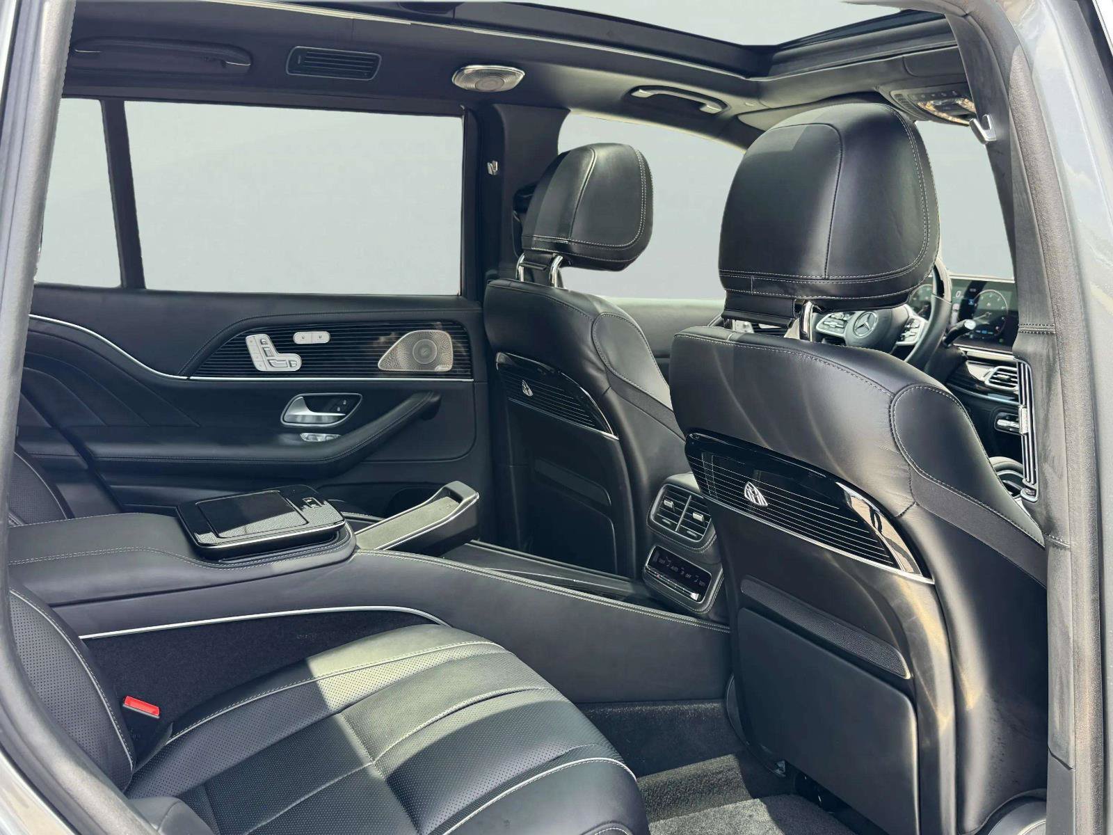 Used 2022 Mercedes-Benz Maybach GLS 600 4MATIC image 93
