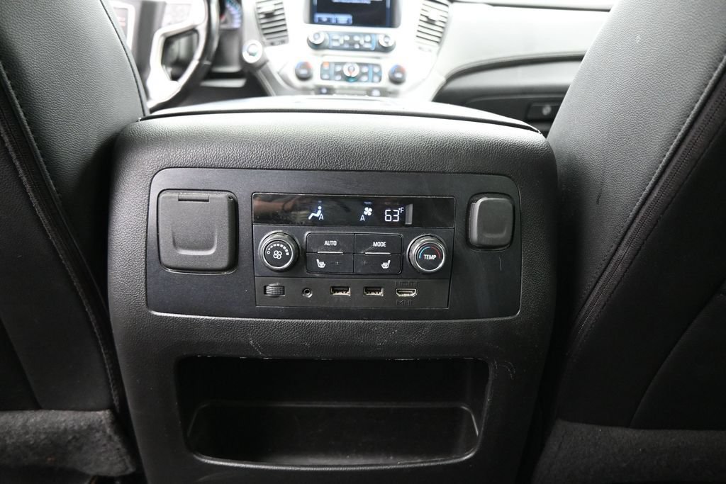 Used 2020 GMC Yukon XL SLT w/ Open Road Package AWD/4WD image 29