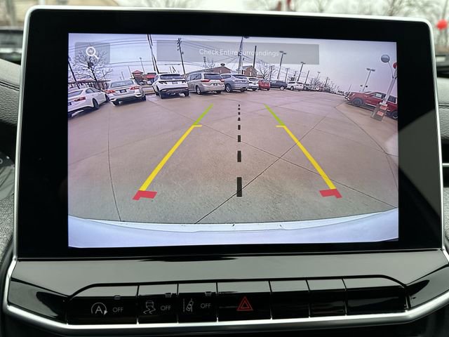 Used 2024 Jeep Compass Latitude image 25