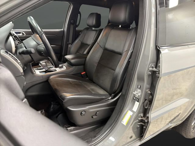 Used 2022 Jeep Grand Cherokee Laredo X image 5