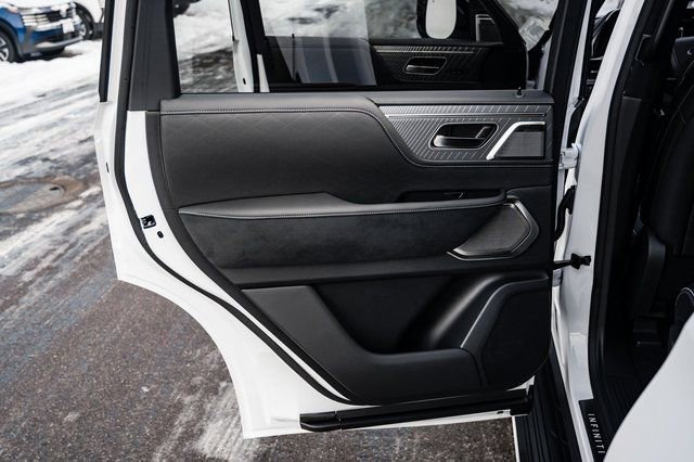 New 2026 INFINITI QX80 Autograph w/ Premium Cargo Package image 11