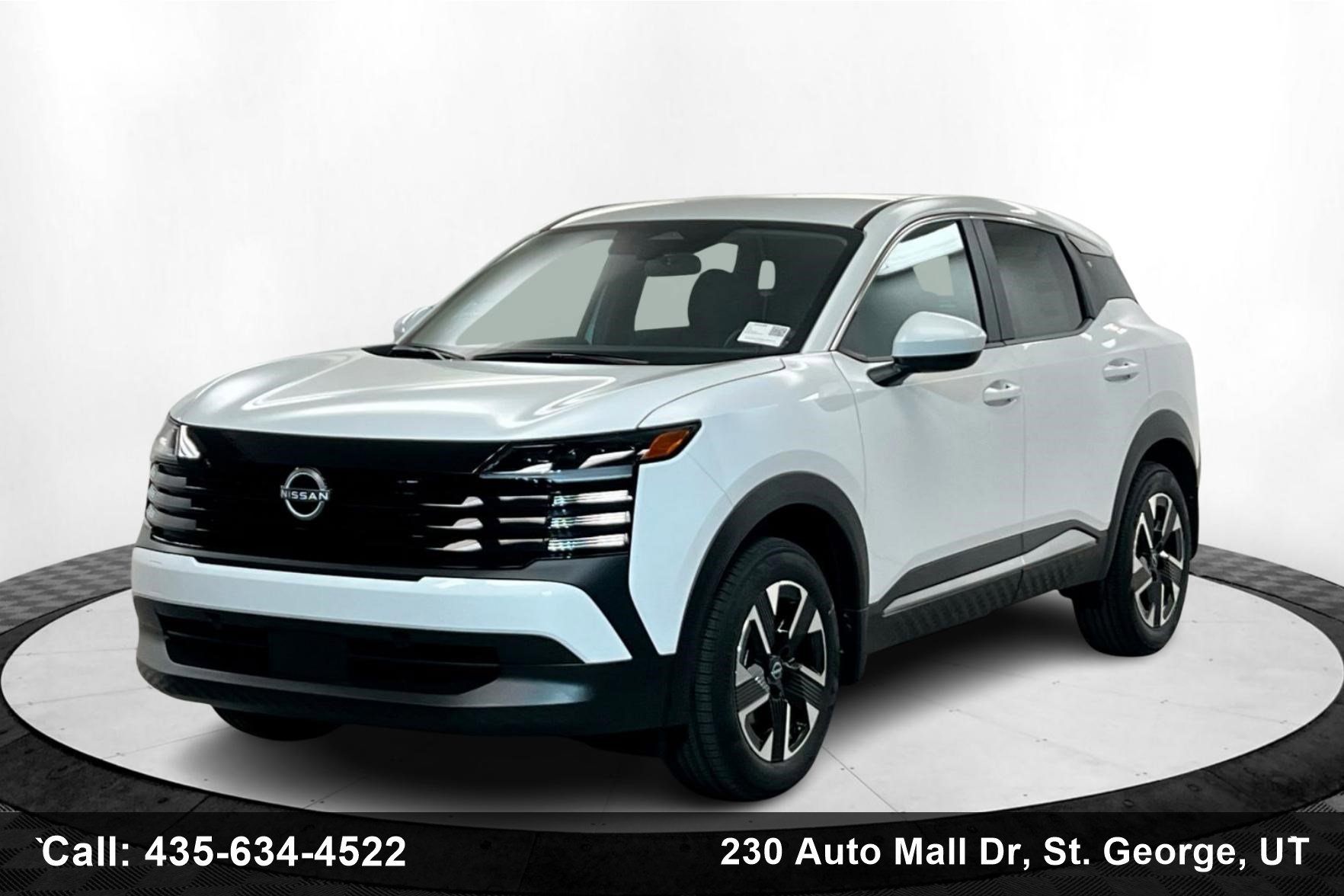 New 2025 Nissan Kicks SV w/ Charging Package