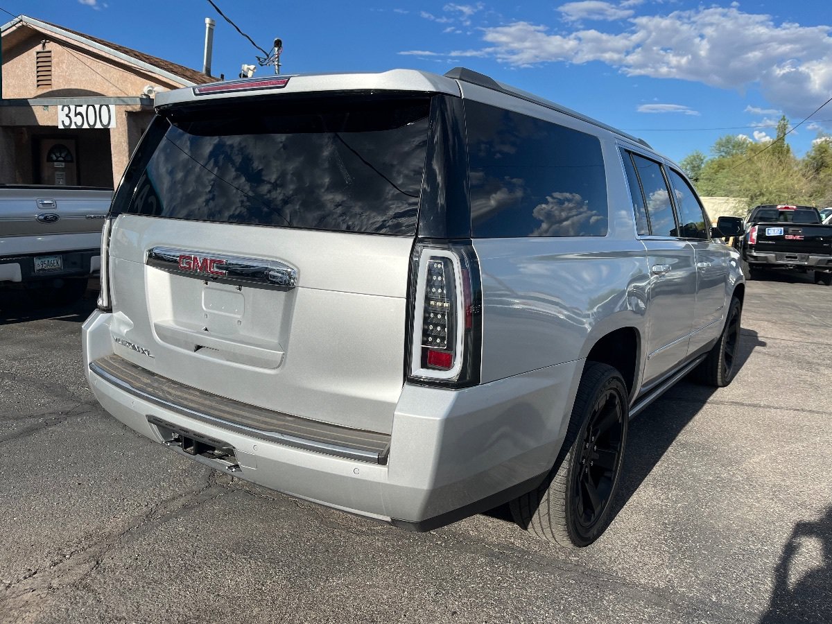 Used 2017 GMC Yukon XL Denali w/ Open Road Package RWD image 3