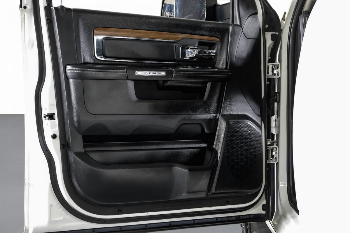 Used 2018 RAM 2500 Laramie w/ Sport Appearance Group AWD/4WD image 33
