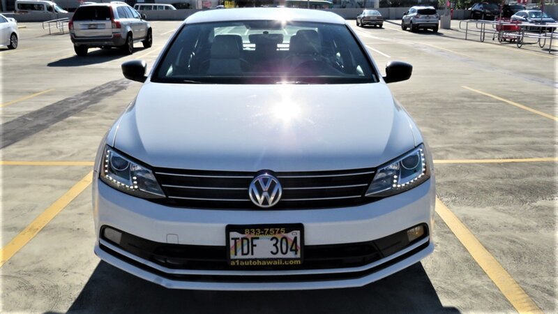 Used 2016 Volkswagen Jetta Sport w/ Lighting Package FWD image 7
