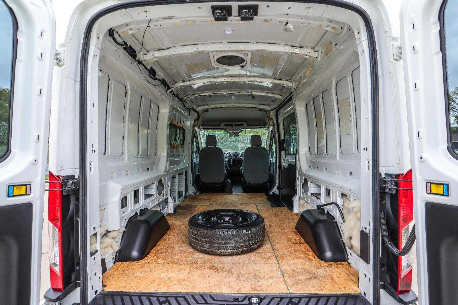 Used 2015 Ford Transit 150 148 Medium Roof RWD image 16