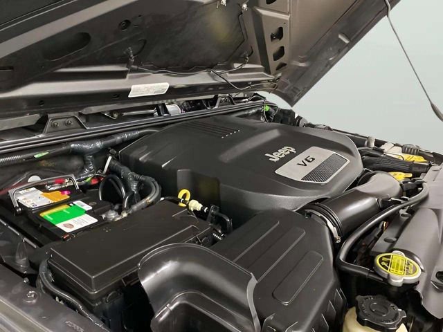 Used 2017 Jeep Wrangler Unlimited Sport w/ Connectivity Group image 13