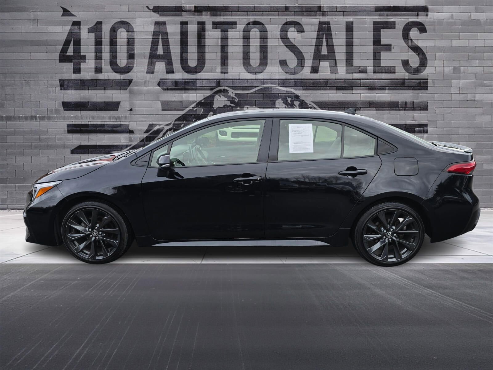 Used 2024 Toyota Corolla XSE image 7