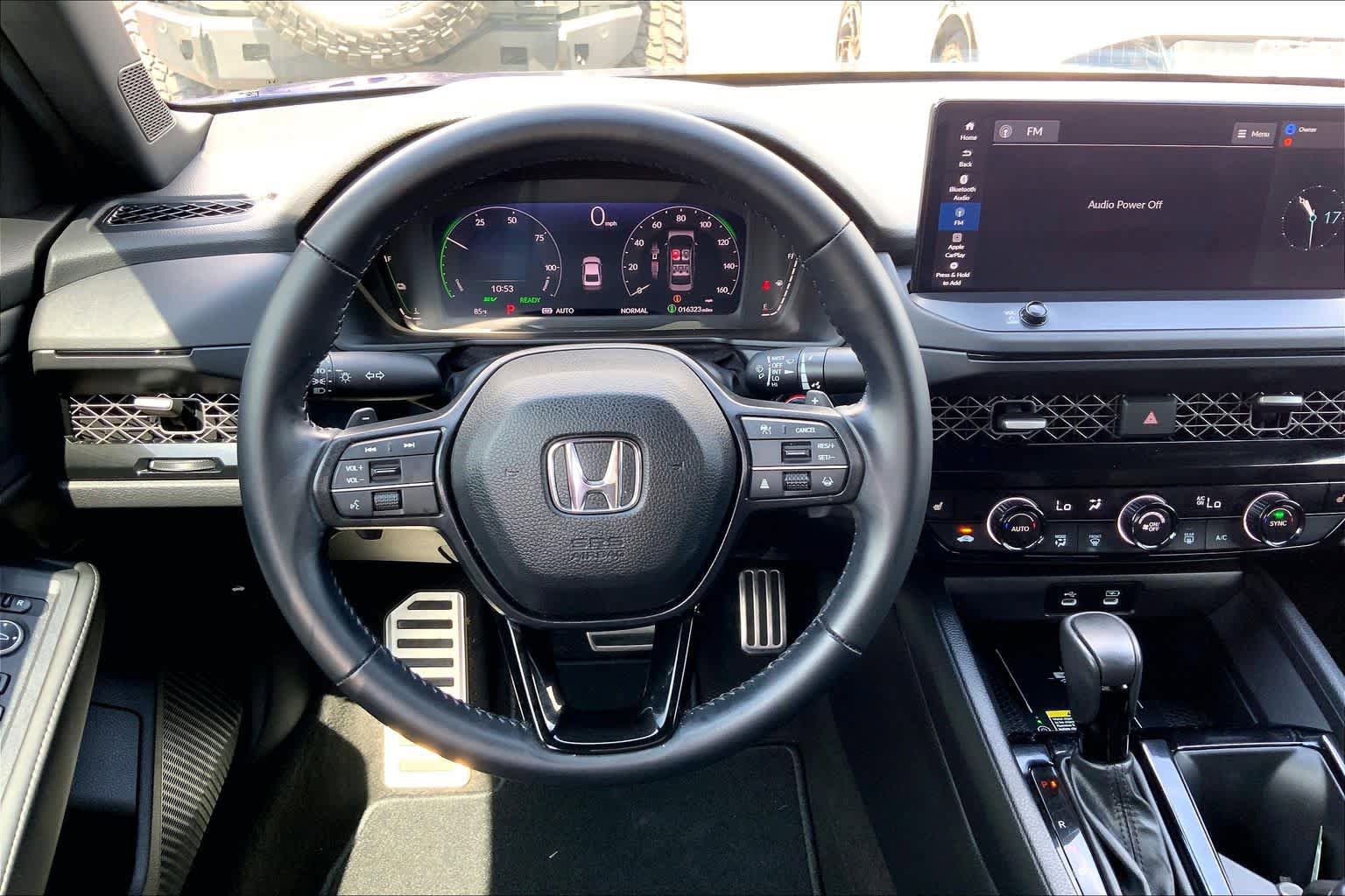 Used 2025 Honda Accord Sport image 6