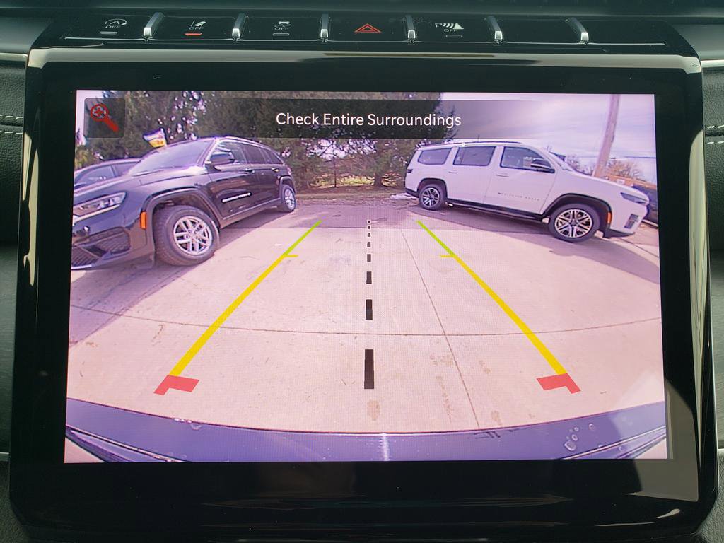 New 2025 Jeep Grand Cherokee Limited image 19