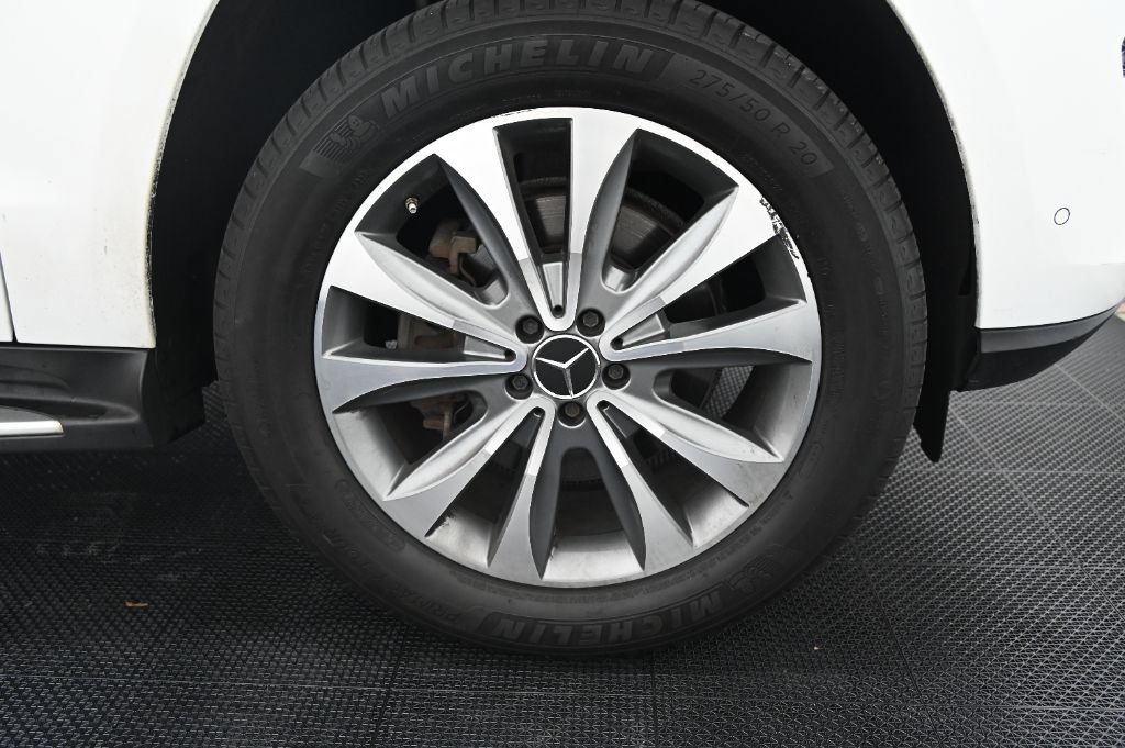 Used 2016 Mercedes-Benz GL 320 BlueTEC 4MATIC w/ Premium I Package image 49