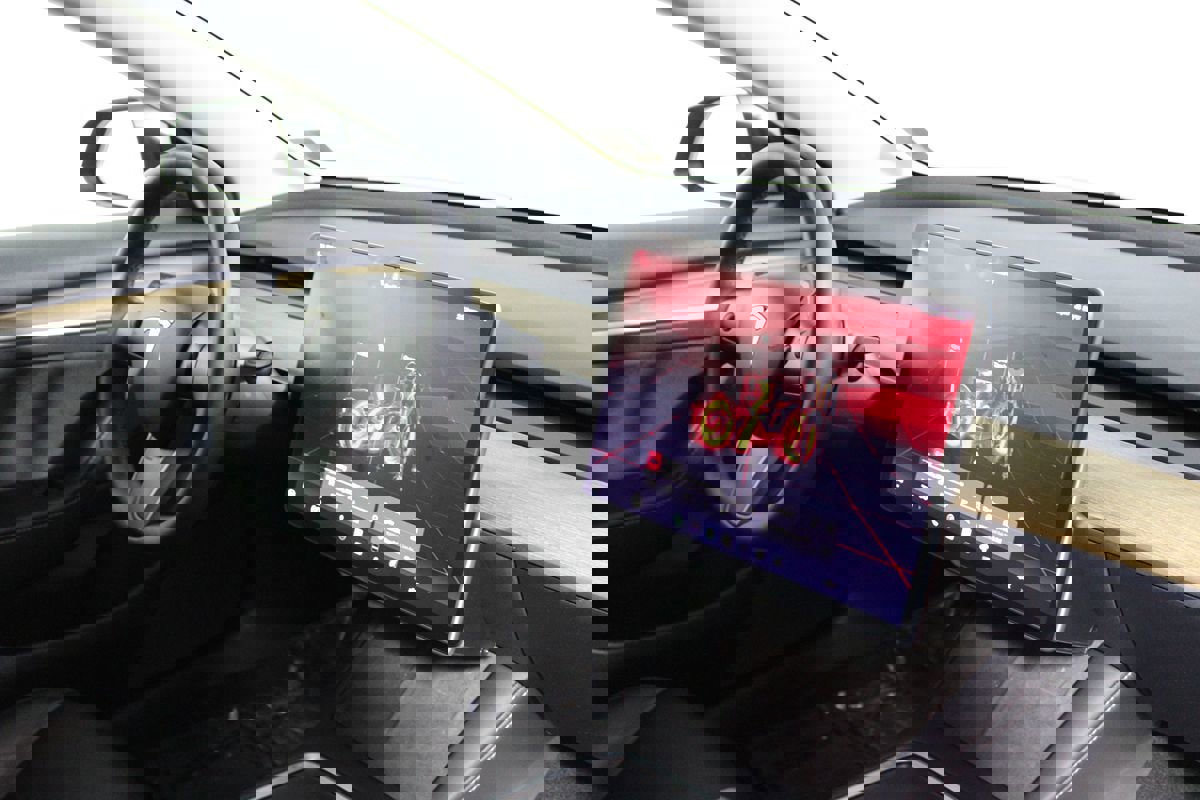 Used 2022 Tesla Model 3 Long Range image 12