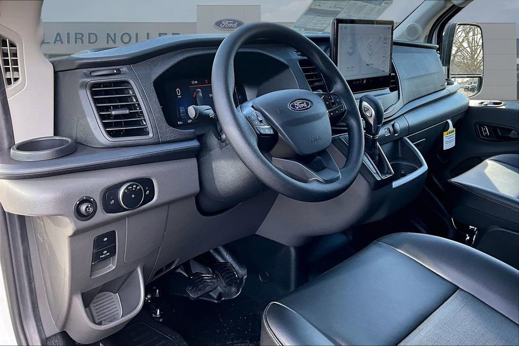 New 2026 Ford Transit 250 148 Medium Roof RWD image 8