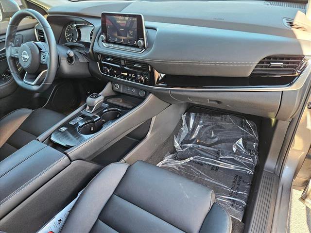 Used 2023 Nissan Rogue SL image 28