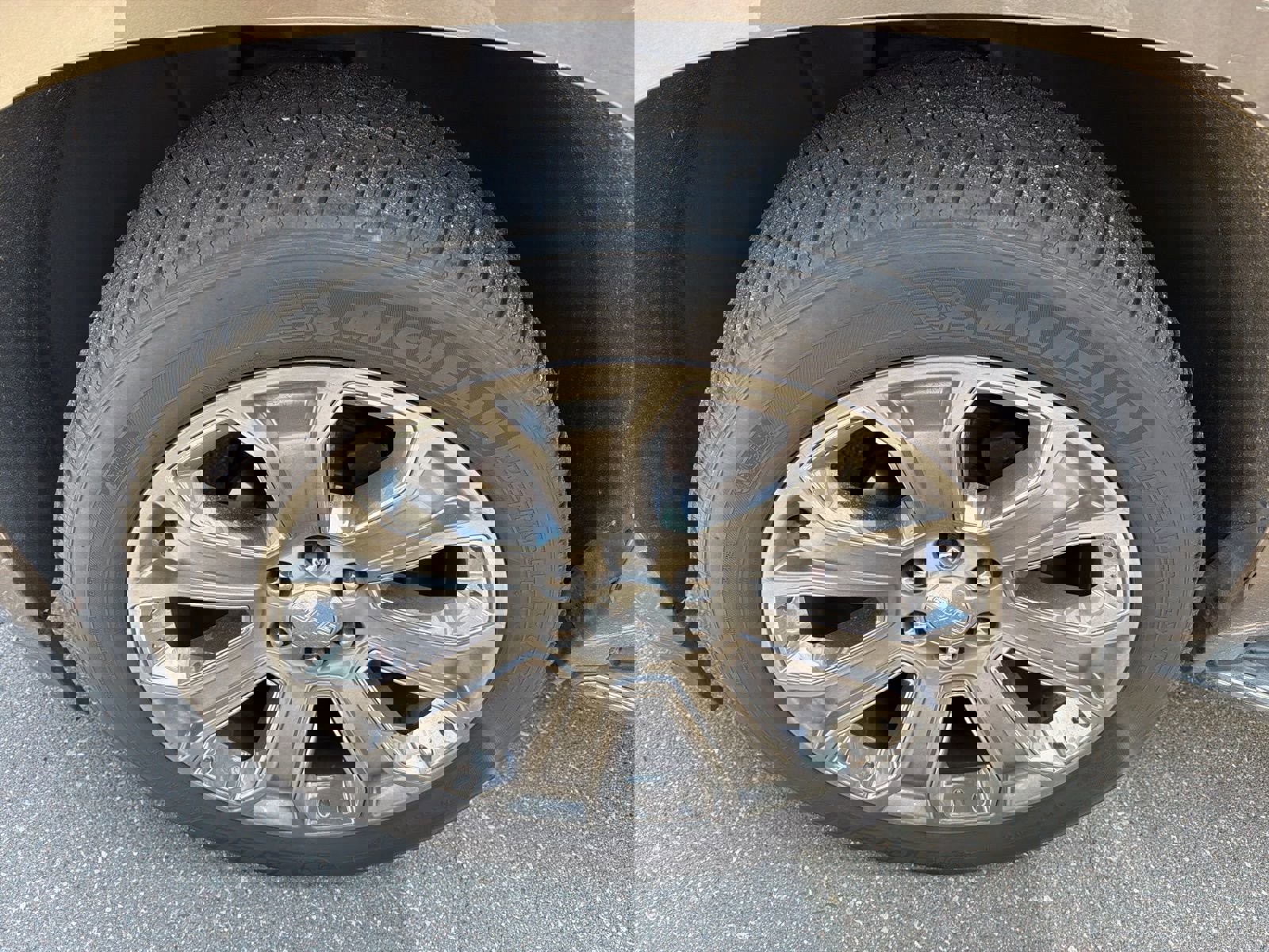 Used 2016 GMC Yukon Denali w/ Open Road Package image 4