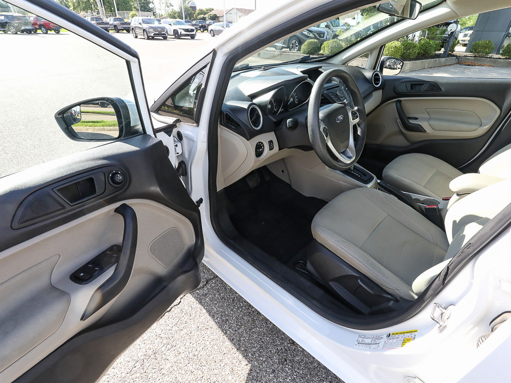 Used 2019 Ford Fiesta SE FWD image 10