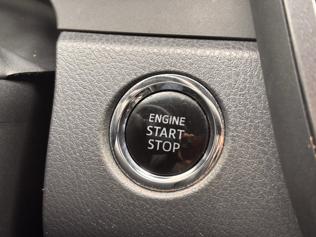 Used 2018 Toyota Camry XLE w/ Audio Package image 5