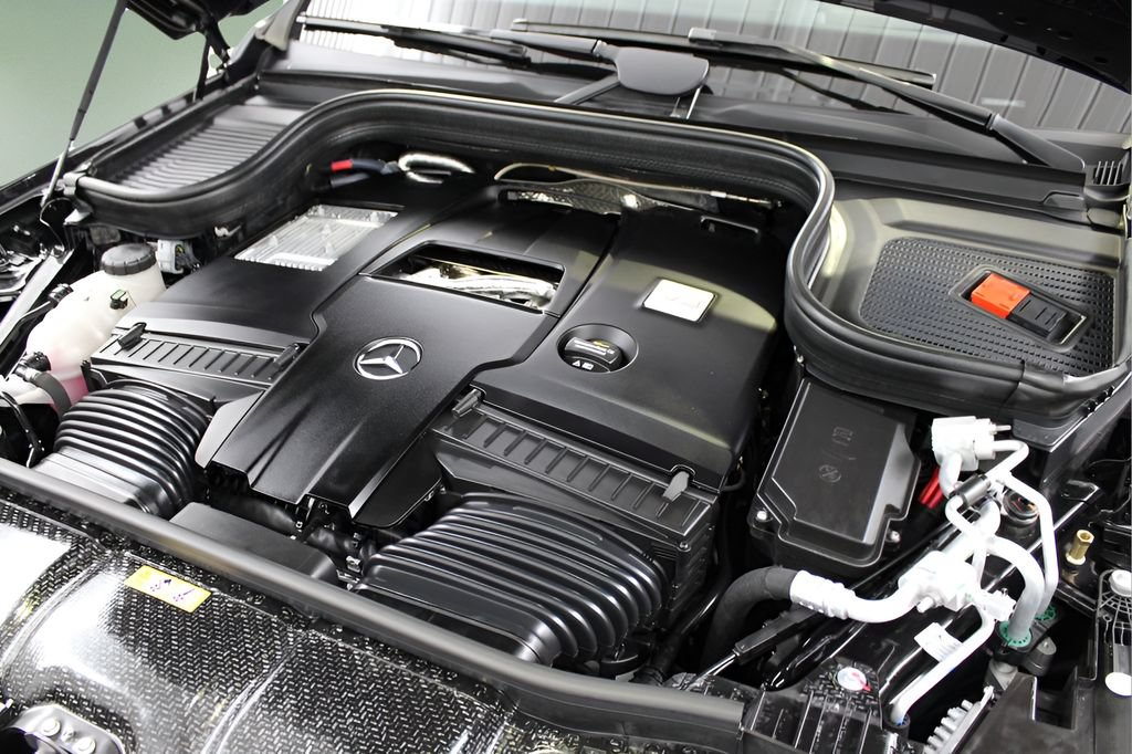 Used 2026 Mercedes-Benz GLS 580 4MATIC image 39