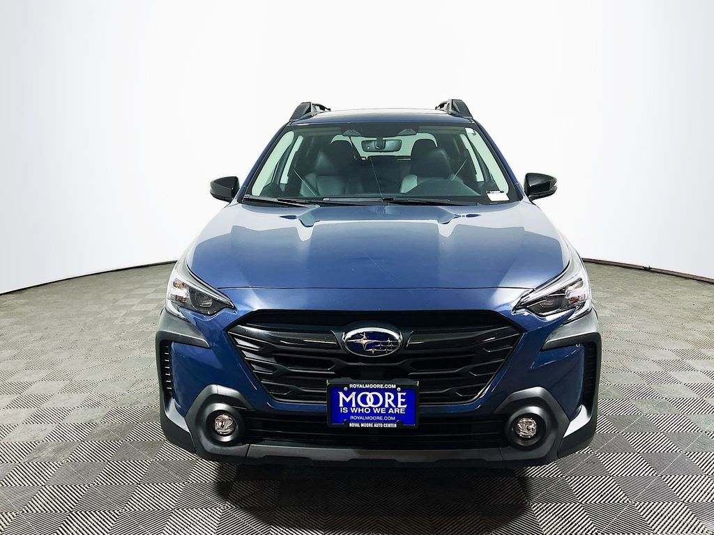 Used 2025 Subaru Outback Onyx Edition AWD/4WD image 2
