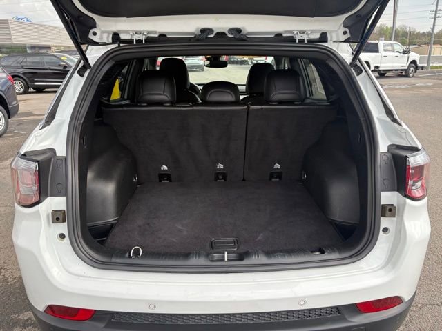 Used 2025 Jeep Compass Limited image 29