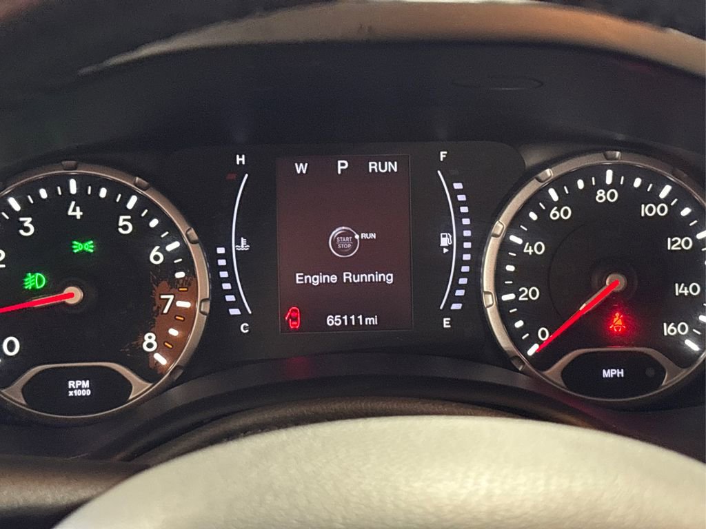 Used 2017 Jeep Renegade Latitude w/ Cold Weather Group image 21