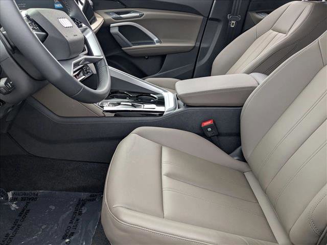 Certified 2025 Audi Q5 Premium w/ Convenience Package image 15