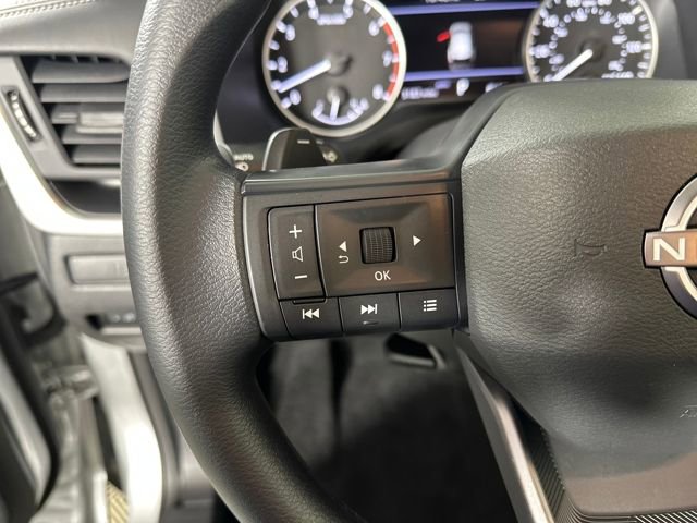 Certified 2025 Nissan Rogue S image 15