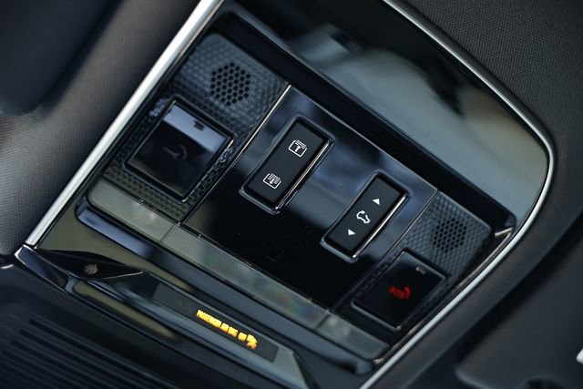 New 2026 Land Rover Range Rover Long Wheelbase SE image 51