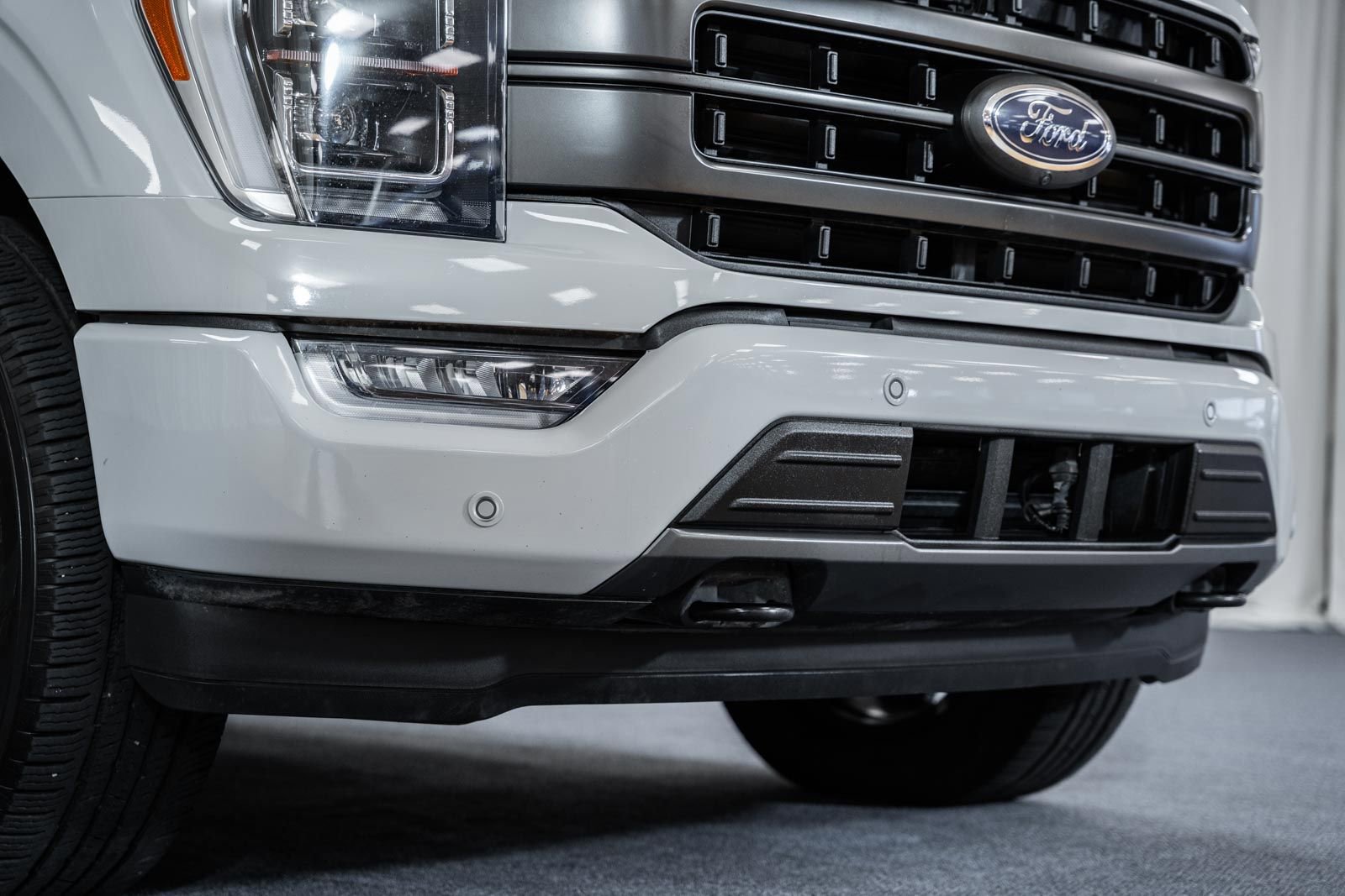 Certified 2023 Ford F150 Lariat w/ Equipment Group 502A High image 11