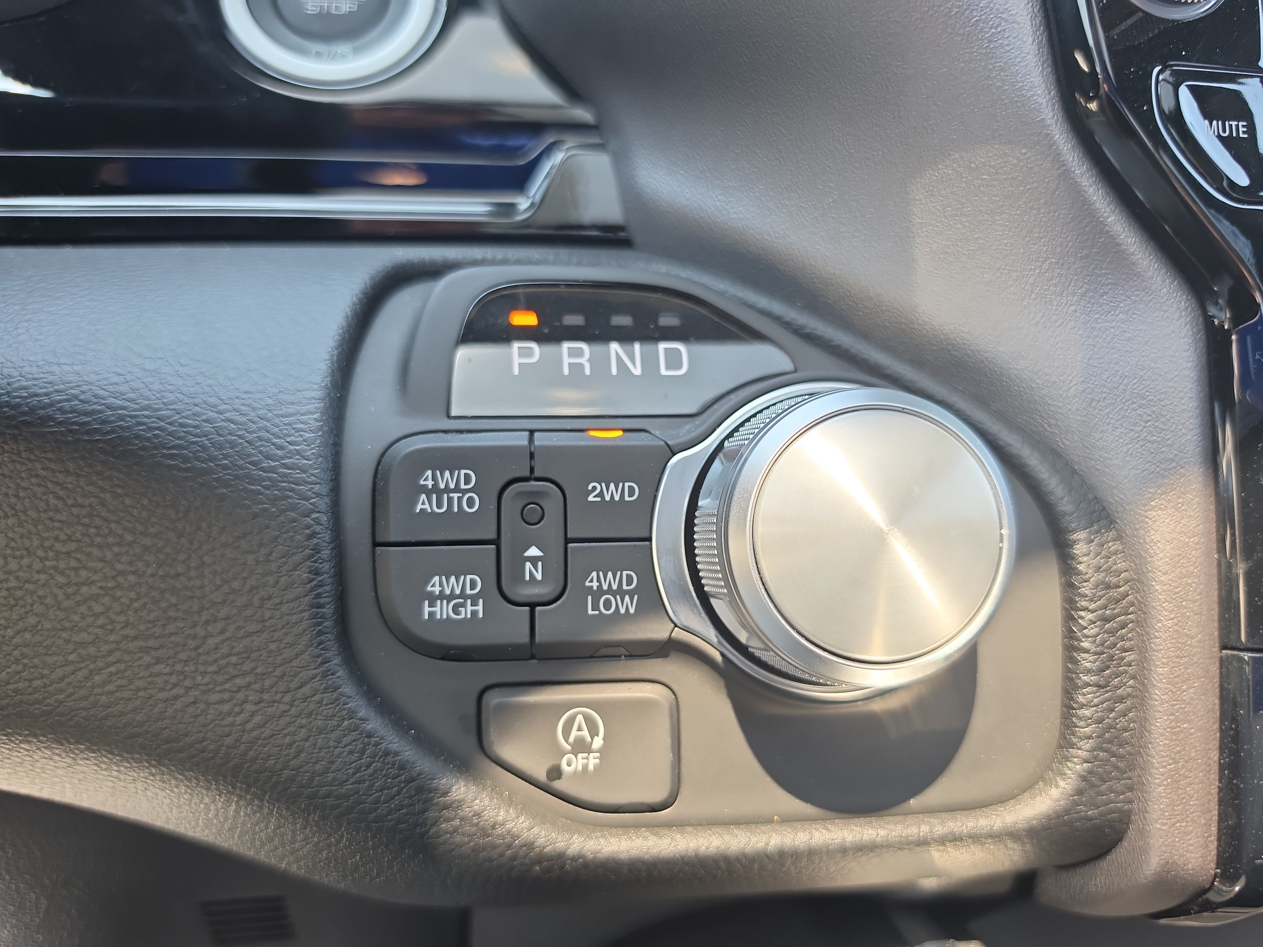 Used 2026 RAM 1500 Laramie AWD/4WD image 27