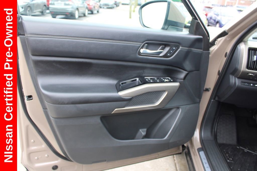 Certified 2023 Nissan Pathfinder Platinum image 19