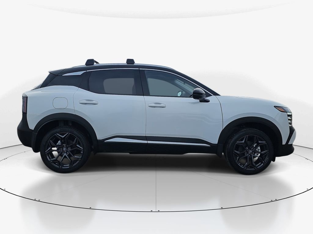 New 2026 Nissan Kicks SR w/ SR Premium Package FWD image 5