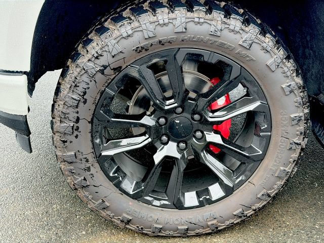 Used 2020 Chevrolet Silverado 1500 RST AWD/4WD image 8