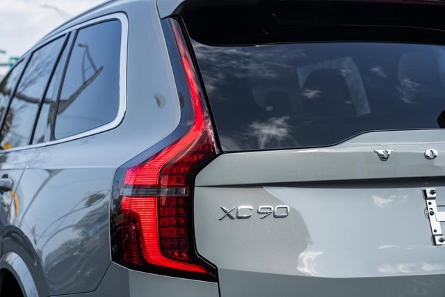 New 2026 Volvo XC90 B6 Ultra w/ Protection Package image 8
