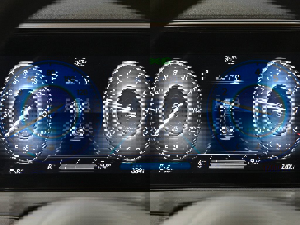 Certified 2024 Hyundai Santa Cruz Limited image 8