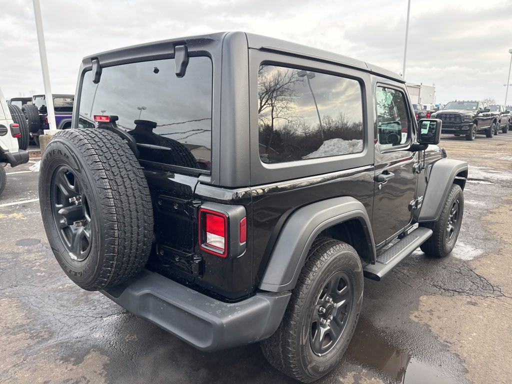 Used 2019 Jeep Wrangler Sport image 3