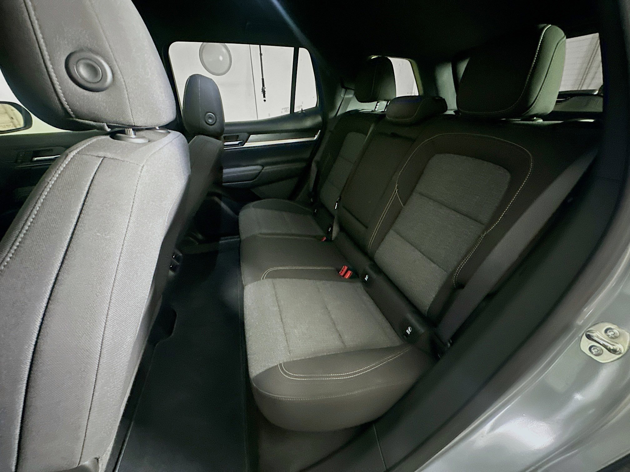 Used 2025 GMC Terrain Elevation image 26