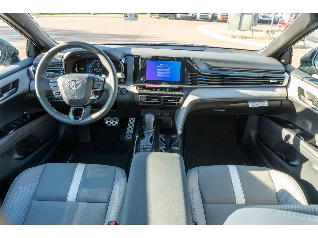 Used 2026 Toyota Camry SE w/ Convenience Package image 19
