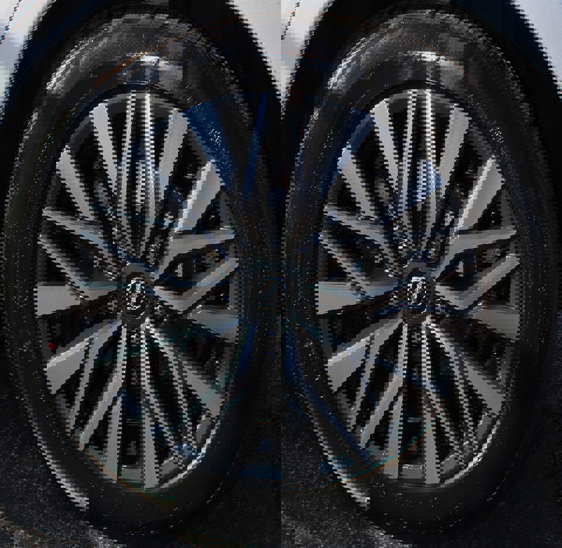 Used 2024 Nissan Altima 2.5 SV image 11